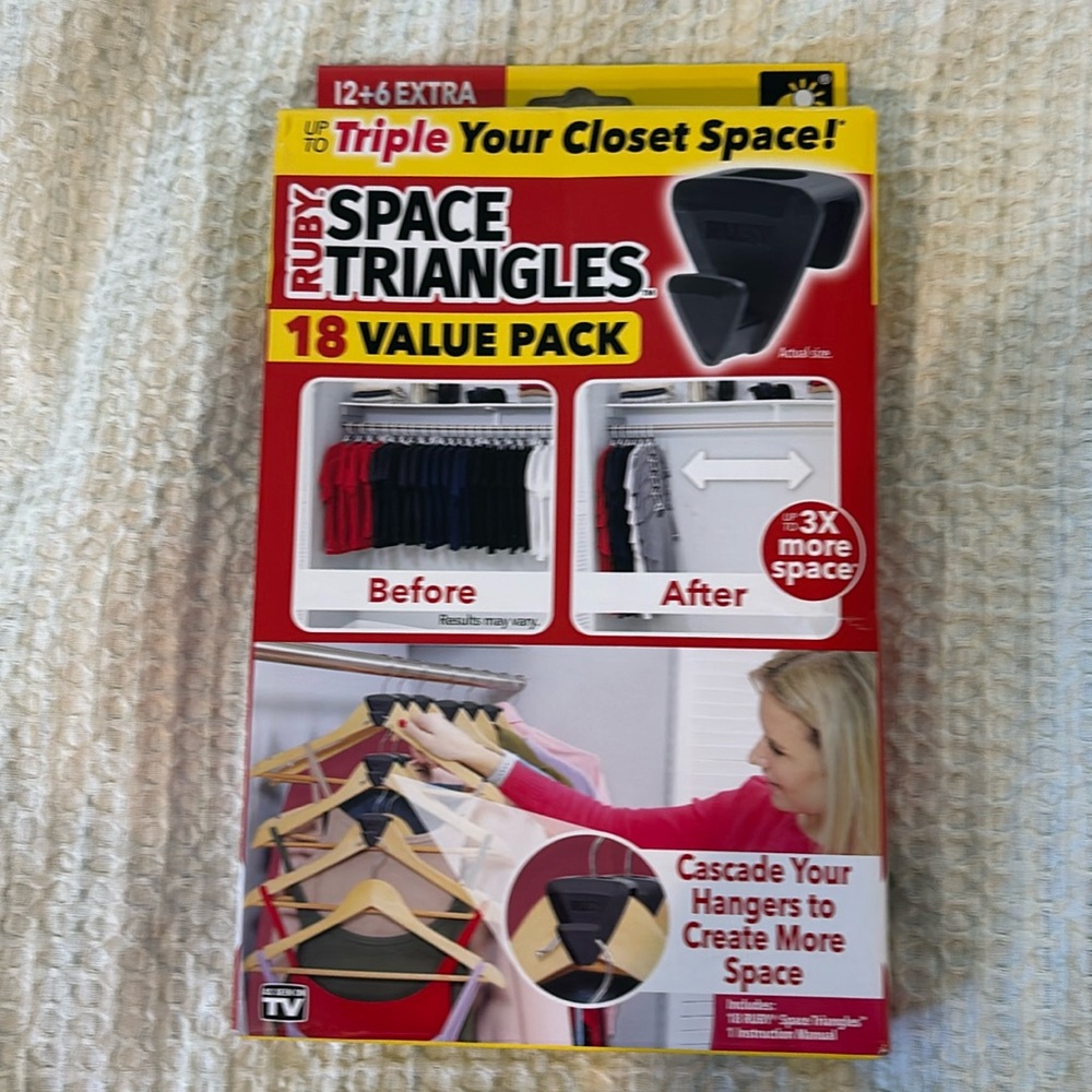 Space Triangles for hangers